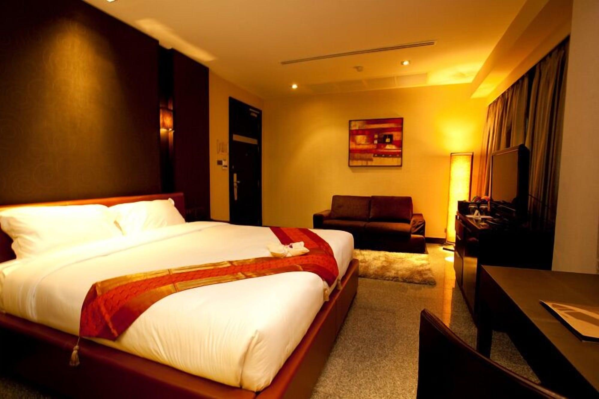 Pietra Bangkok Hotel Luaran gambar