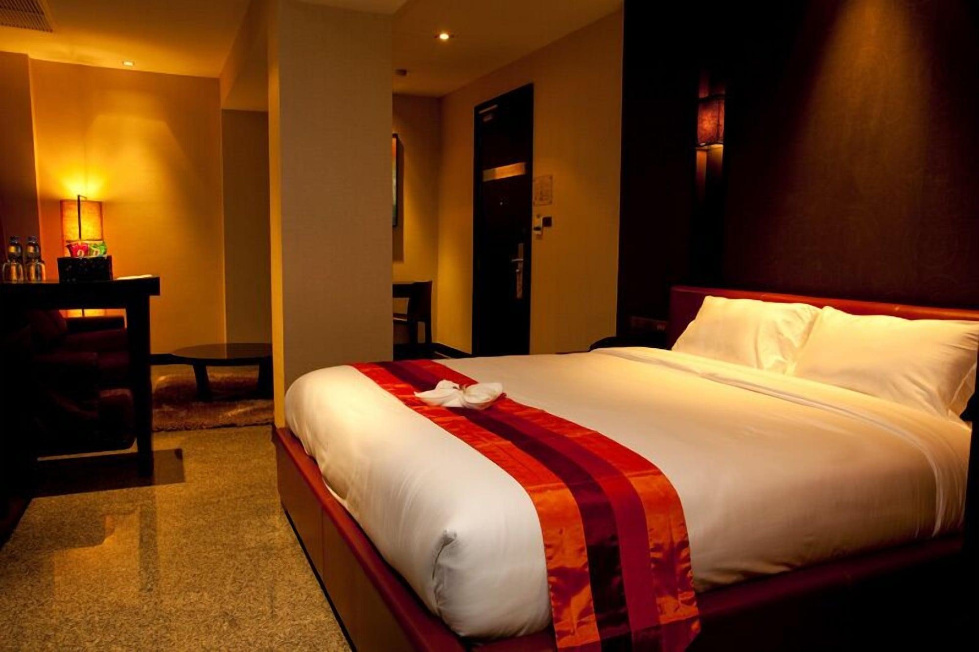 Pietra Bangkok Hotel Luaran gambar
