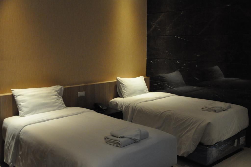 Pietra Bangkok Hotel Luaran gambar