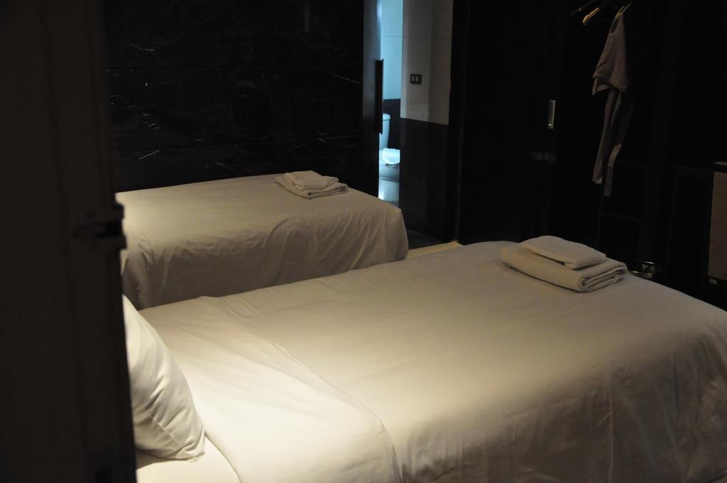 Pietra Bangkok Hotel Luaran gambar