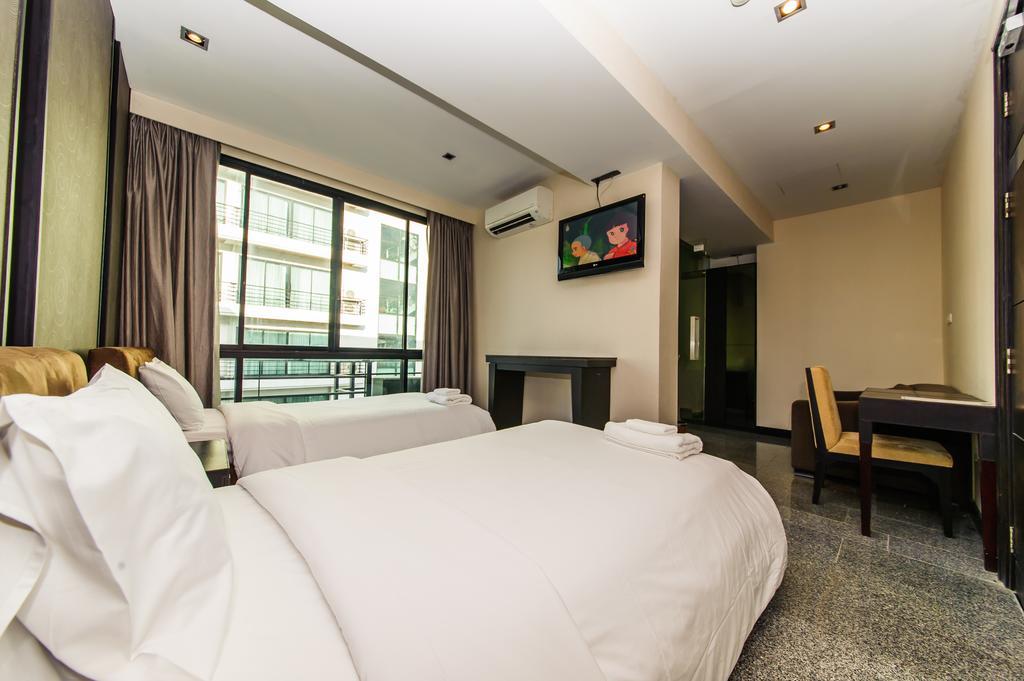 Pietra Bangkok Hotel Luaran gambar