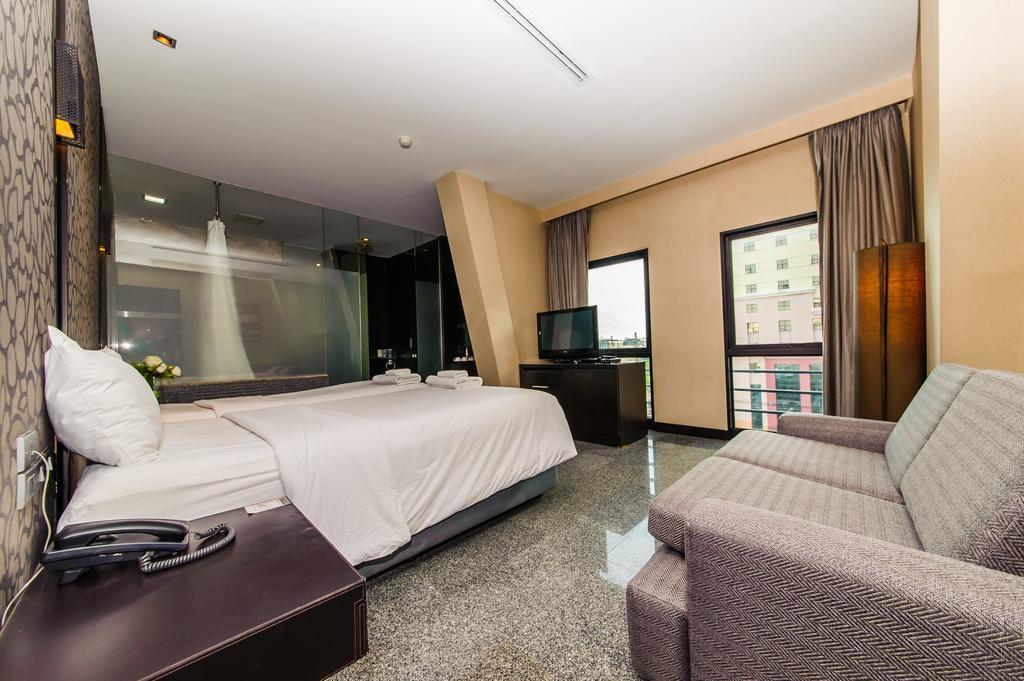 Pietra Bangkok Hotel Luaran gambar