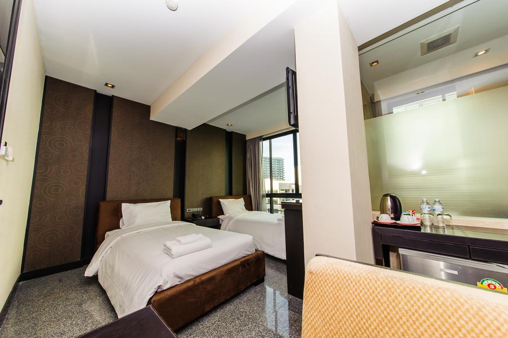 Pietra Bangkok Hotel Luaran gambar