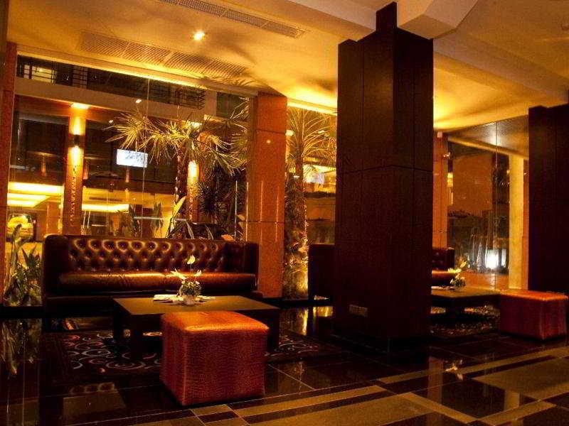 Pietra Bangkok Hotel Luaran gambar
