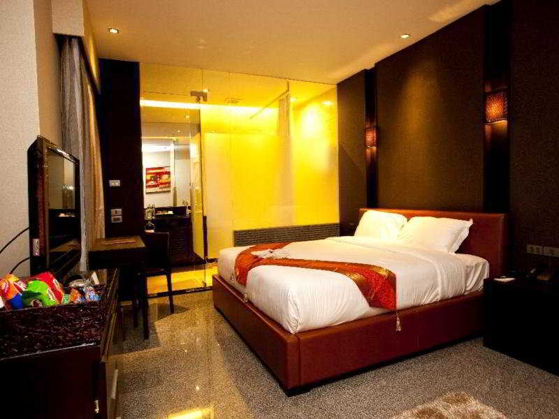 Pietra Bangkok Hotel Luaran gambar